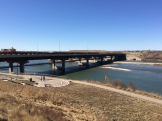 Saskatchewan riverとCircle drive